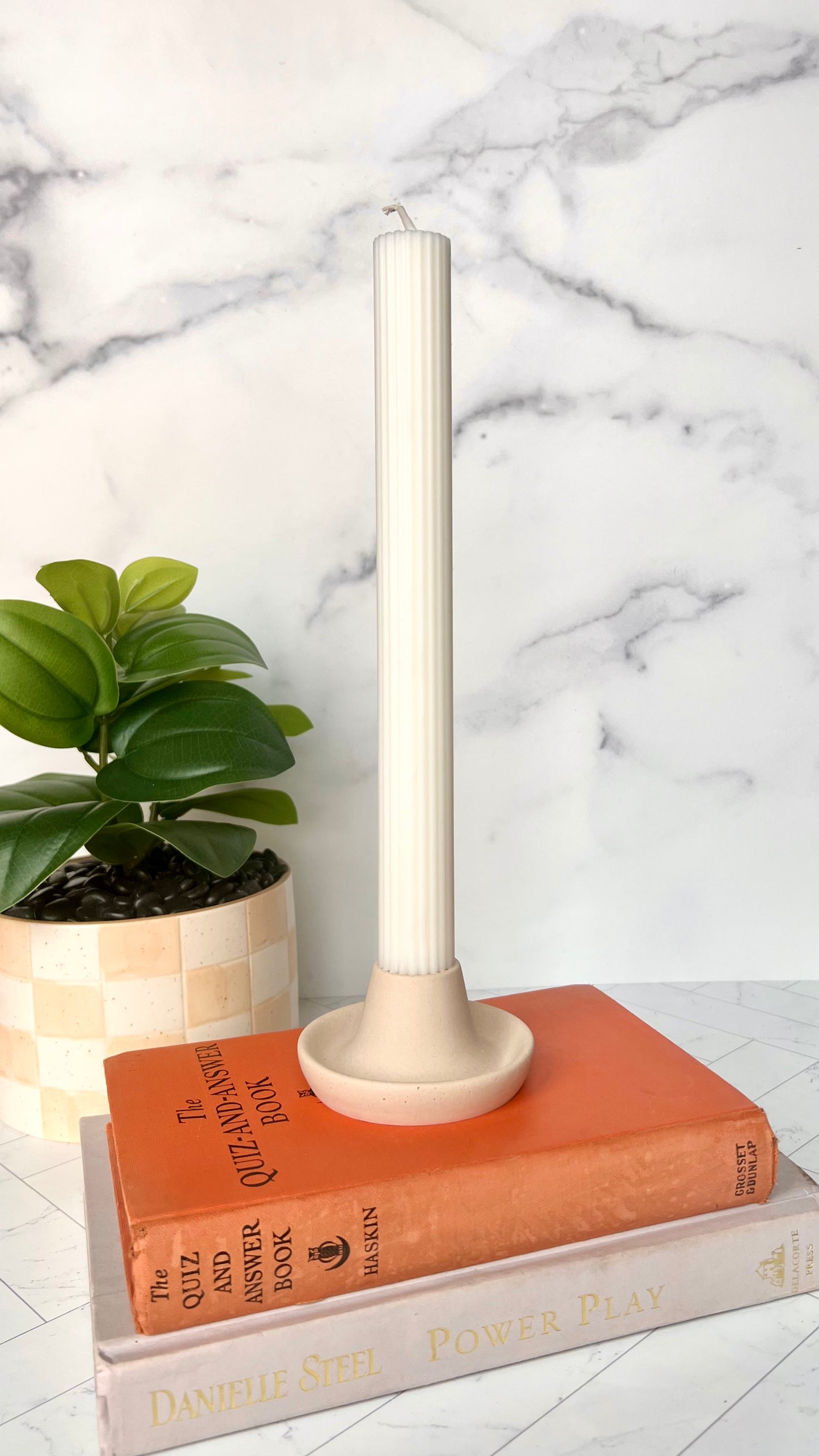 Basic Candlestick in Sand - Humble Abode