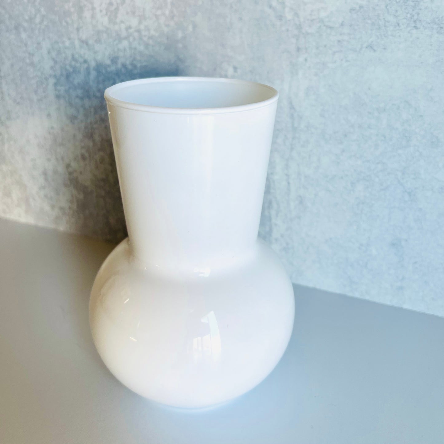 White Glass Vase - The Offbeat Co.