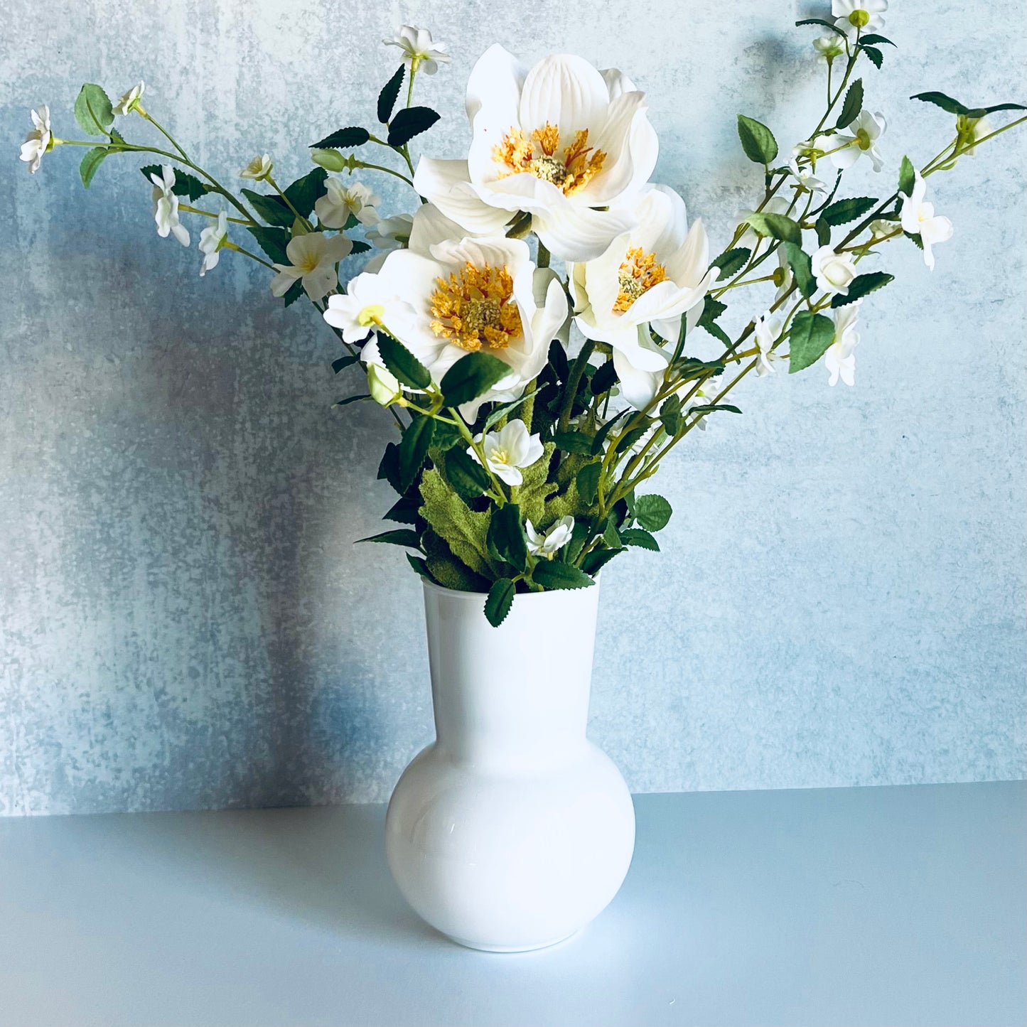 White Glass Vase - The Offbeat Co.